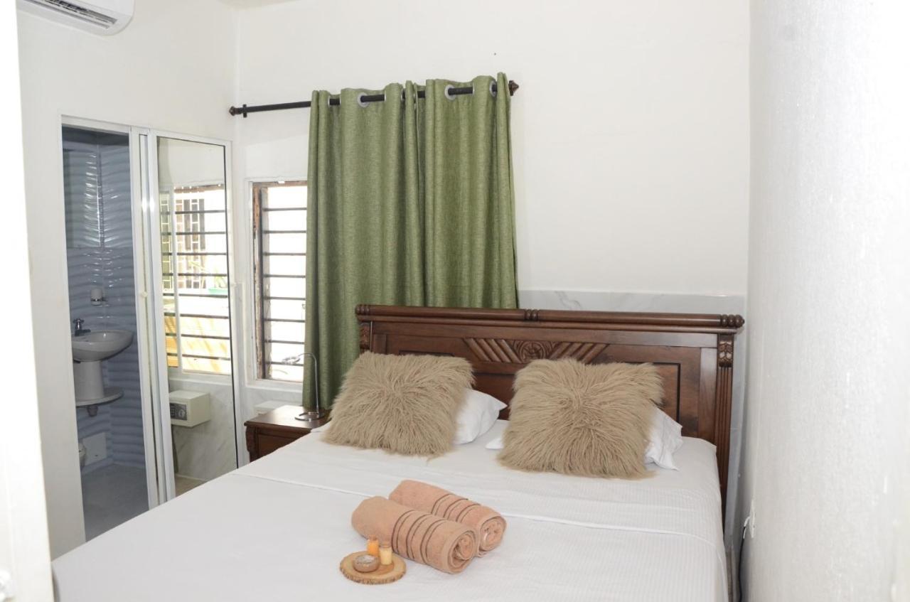 Hostal Marbella 47 Kartagena Zewnętrze zdjęcie