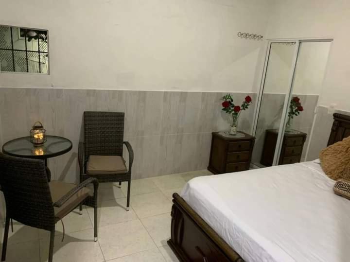 Hostal Marbella 47 Kartagena Zewnętrze zdjęcie