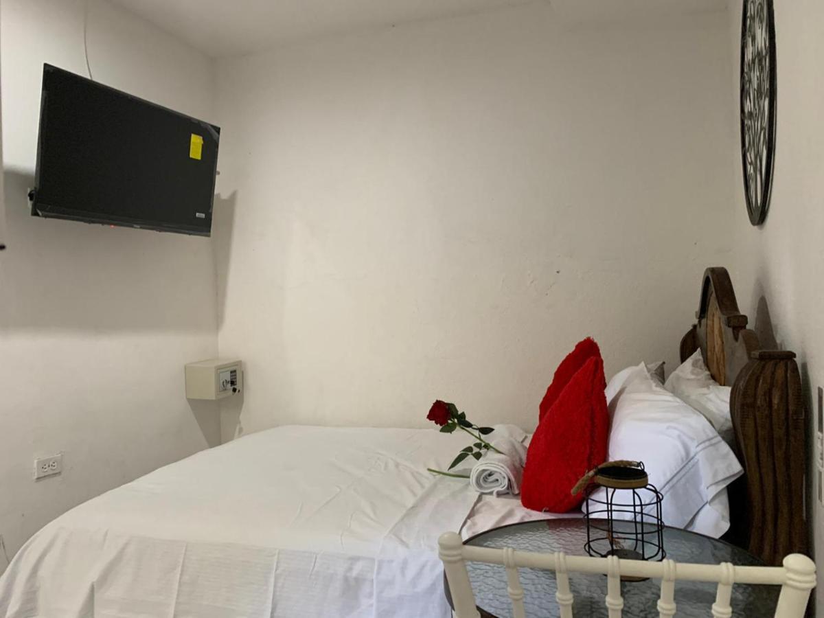 Hostal Marbella 47 Kartagena Zewnętrze zdjęcie